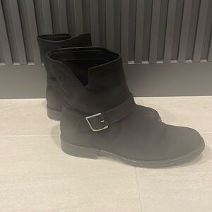 Frye Veronica Black Suede